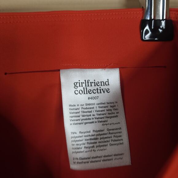 Girlfriend Collective Compressive High-Rise Legging in Tart Size M - Picture 6 of 8